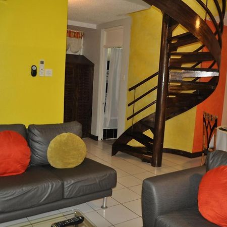 Beach Penthouse A25 Sandcastles Ocho Rios Ngoại thất bức ảnh