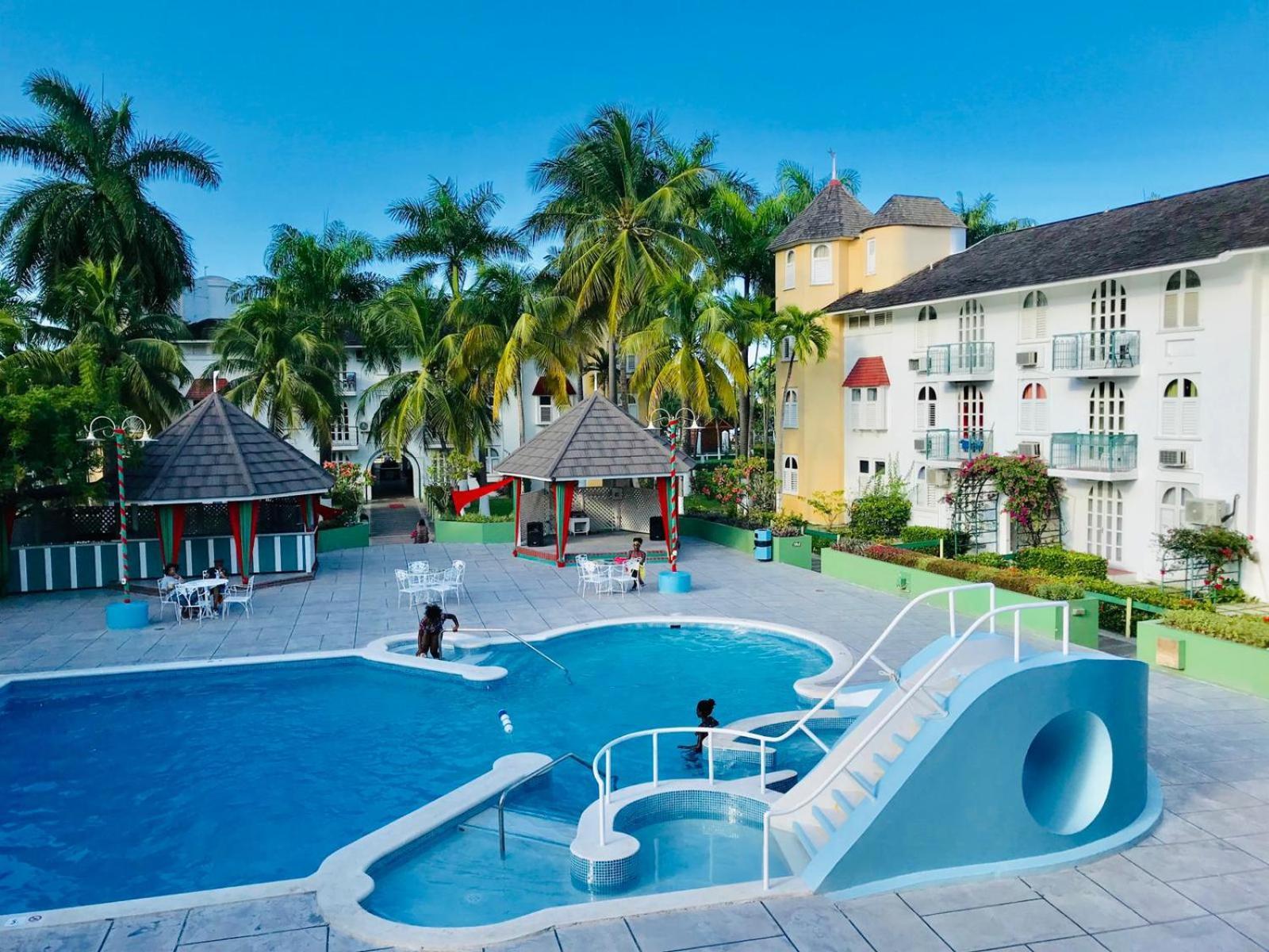 Beach Penthouse A25 Sandcastles Ocho Rios Ngoại thất bức ảnh
