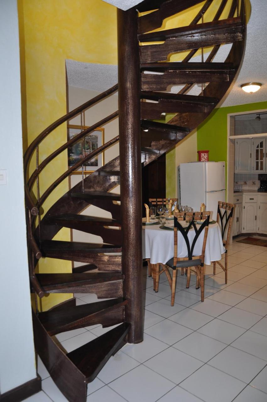 Beach Penthouse A25 Sandcastles Ocho Rios Ngoại thất bức ảnh